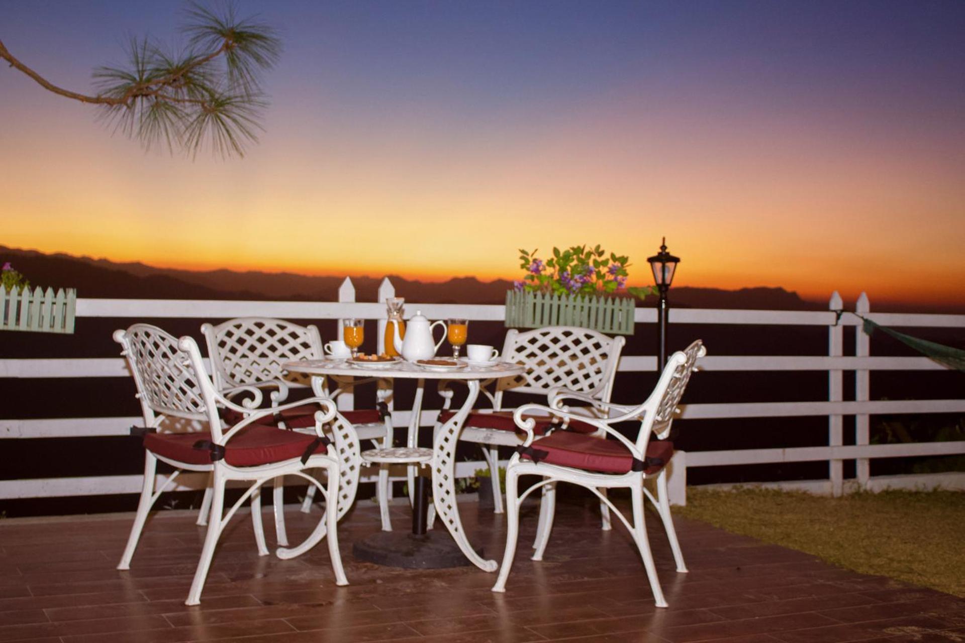 Stayvista At Bellevue With Outdoor Jacuzzi كاساولى المظهر الخارجي الصورة