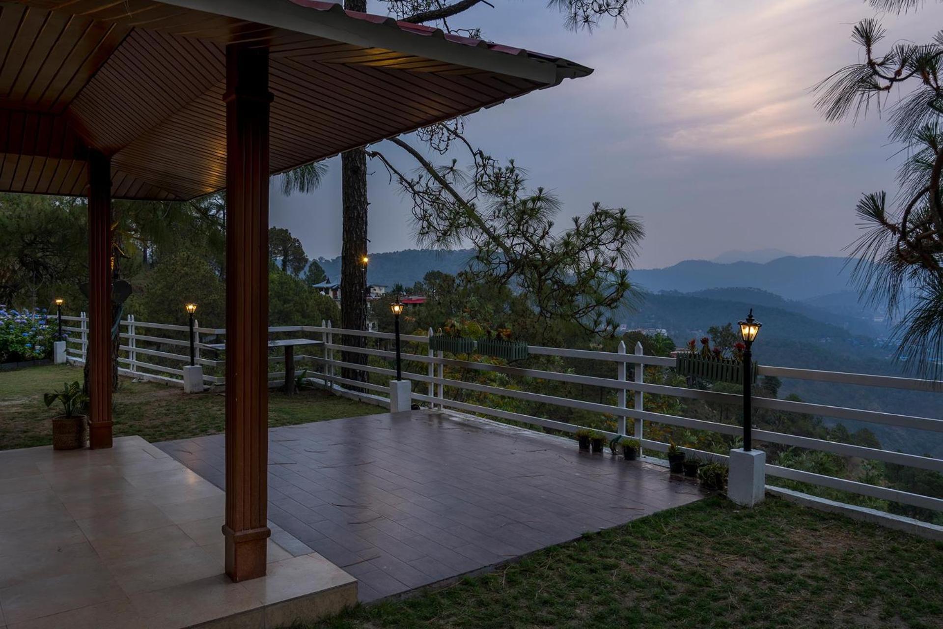 Stayvista At Bellevue With Outdoor Jacuzzi كاساولى المظهر الخارجي الصورة