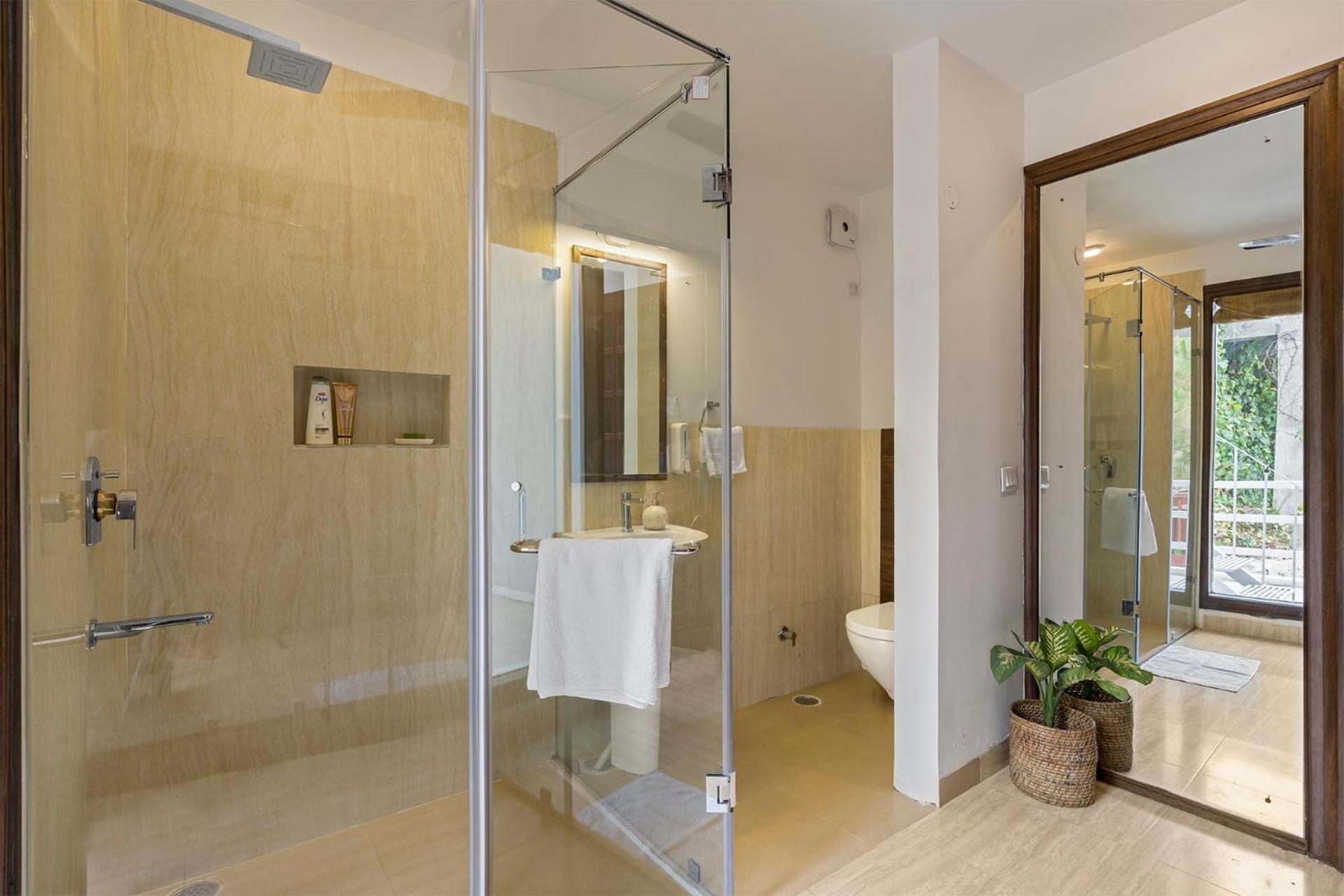 Stayvista At Bellevue With Outdoor Jacuzzi كاساولى المظهر الخارجي الصورة